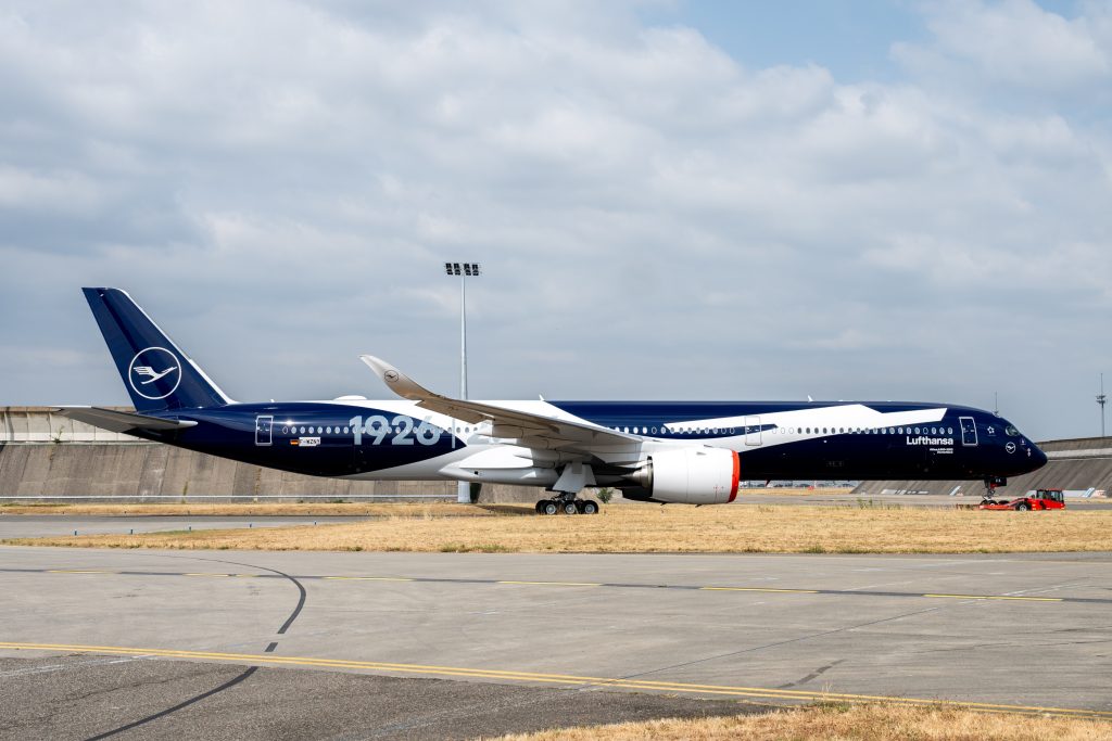 Lufthansa A350-1000